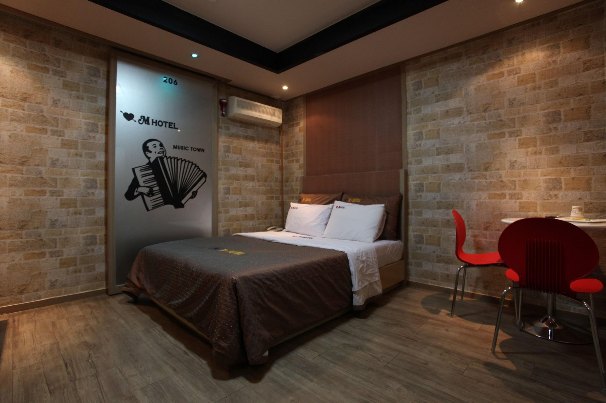 M Motel Songtan Pyeongtaek Bagian luar foto