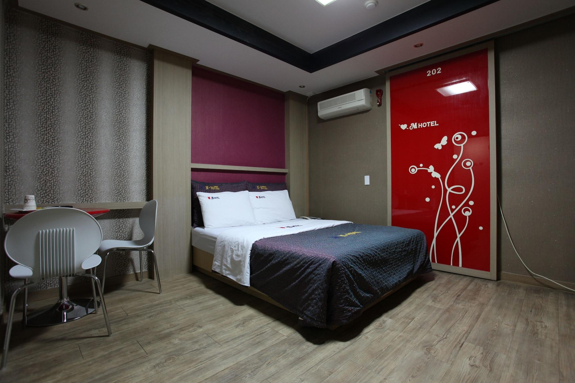 M Motel Songtan Pyeongtaek Bagian luar foto