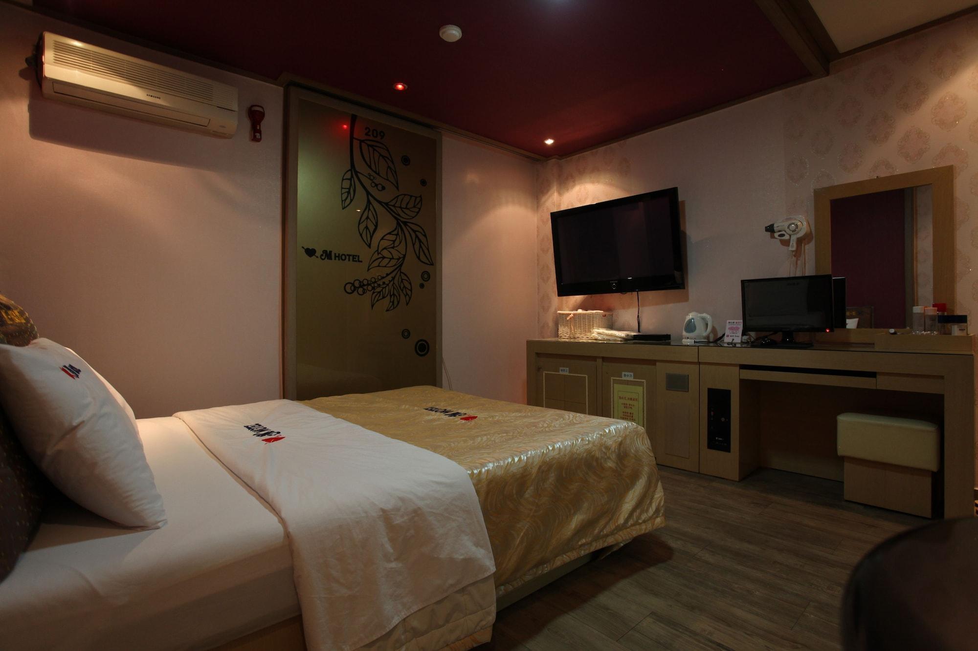 M Motel Songtan Pyeongtaek Bagian luar foto