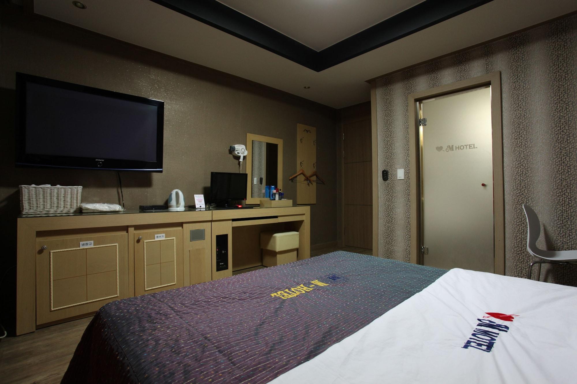 M Motel Songtan Pyeongtaek Bagian luar foto